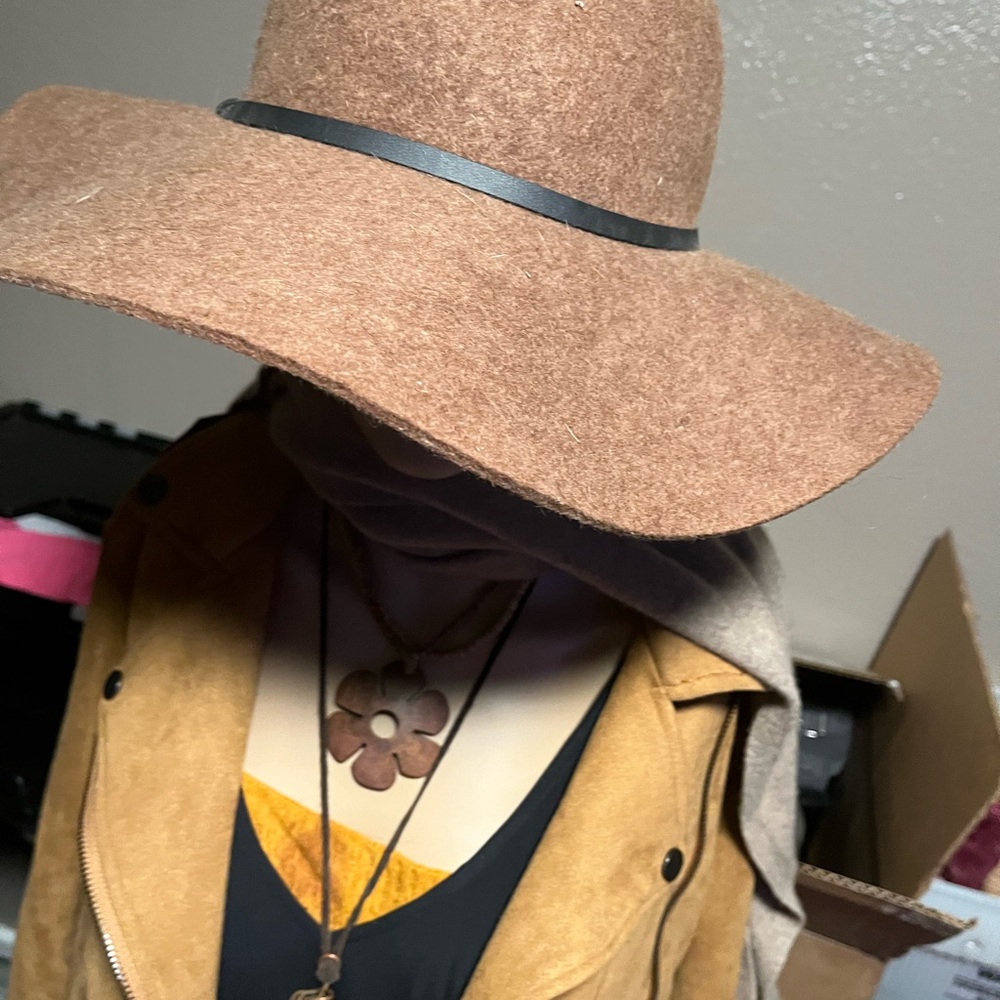 Stylish Brown Wide-Brim Hat